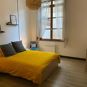 Apartment Joli Quartier Historique, 5 Pers, Moulins (Allier)