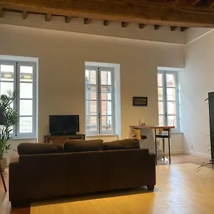 appartement-centre-historique.midi-pyreneeshotels.com/